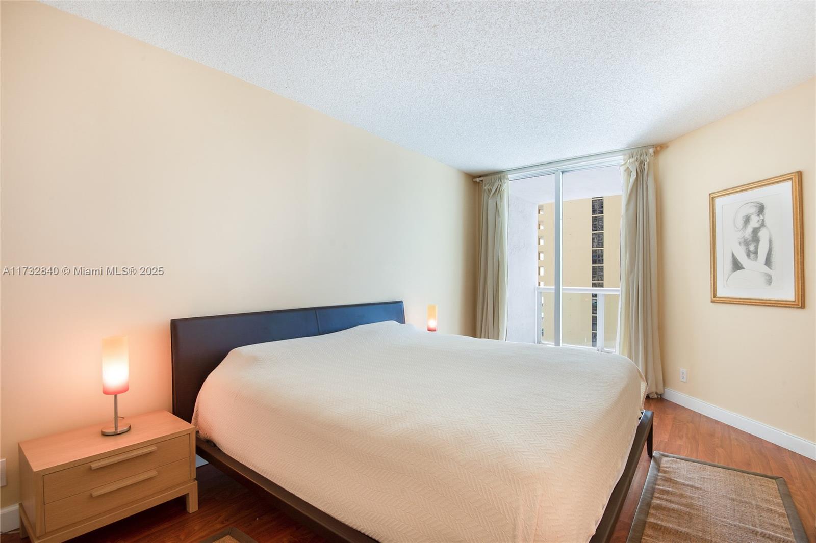 OCEANIA I CONDO - Residential