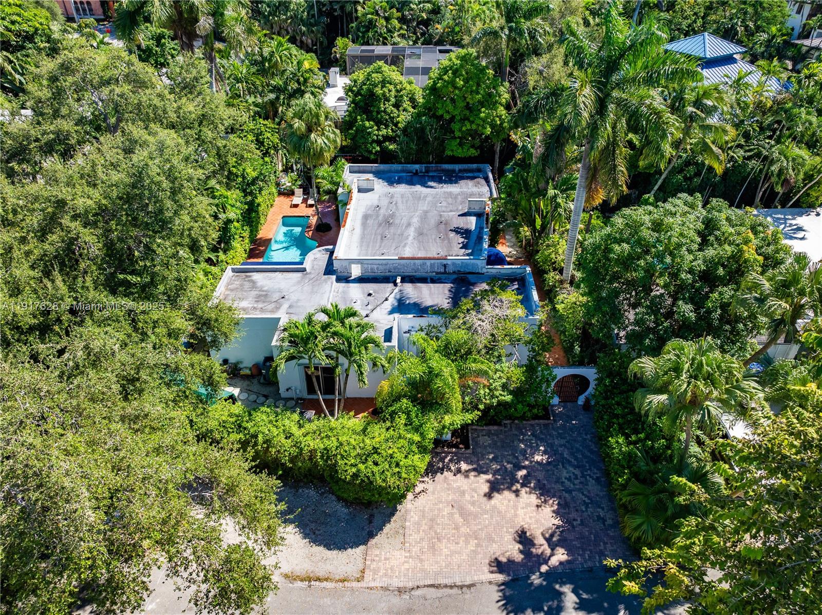 FOUR-WAY LODGE ESTATES - Land