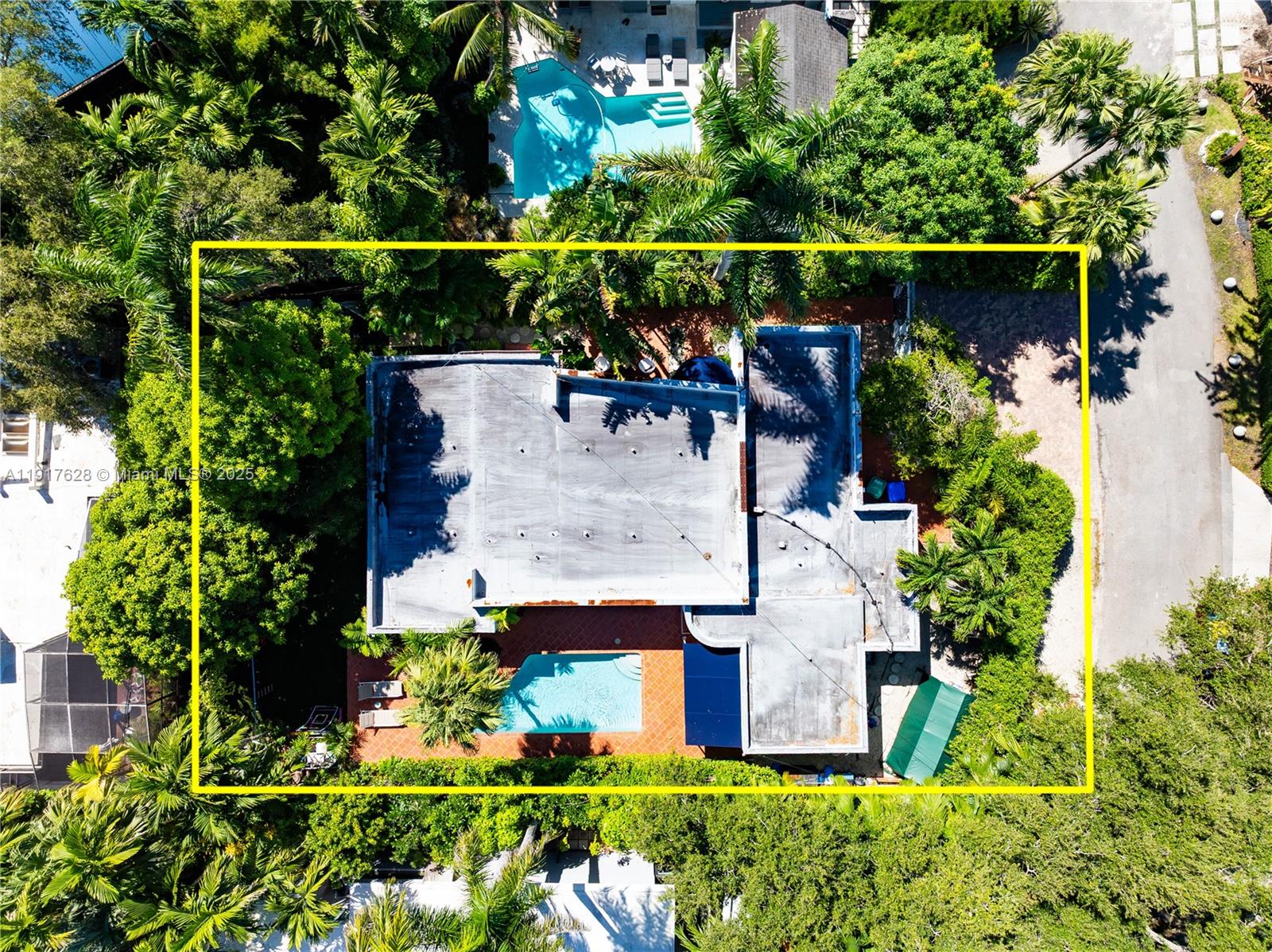 FOUR-WAY LODGE ESTATES - Land