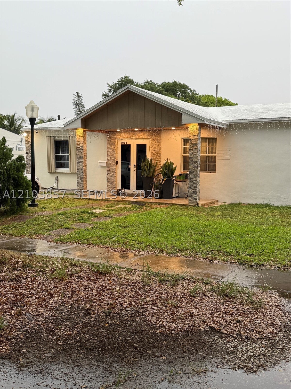 1031 NE 142nd St
