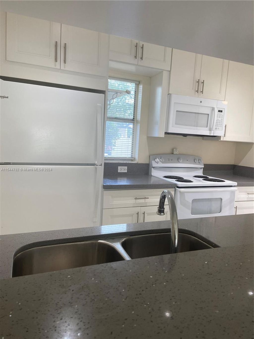 Photo of 10002 Twin Lakes Dr #6-A, Coral Springs, FL 33071 (MLS # A11544782)