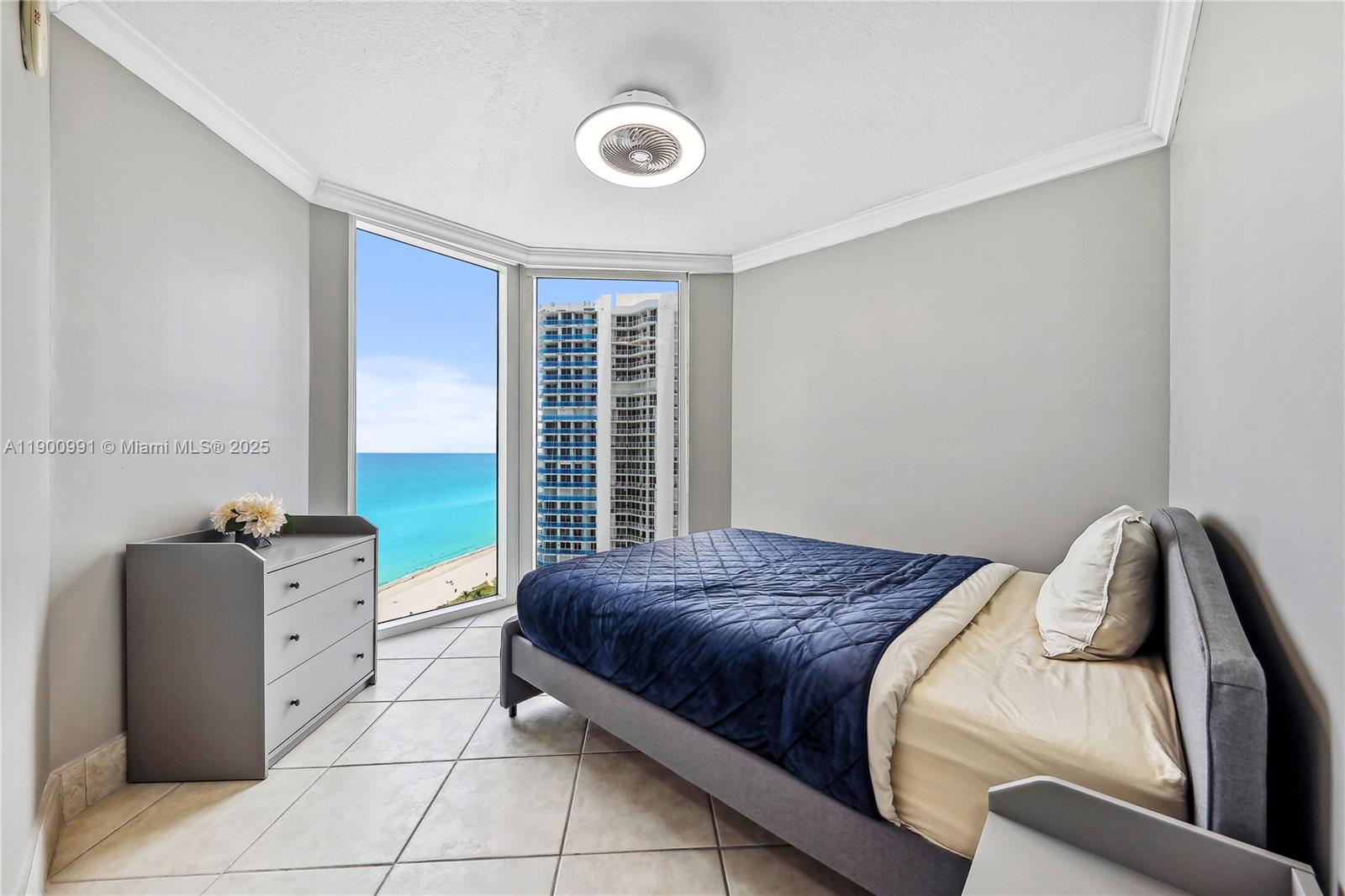 16699 Collins Ave 2009