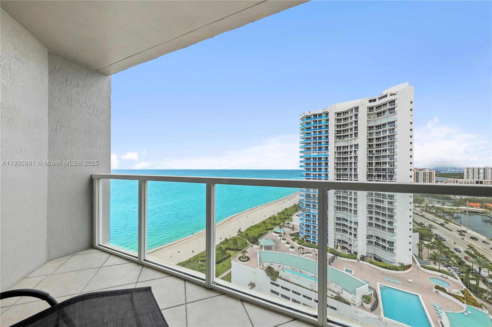 16699 Collins Ave 2009