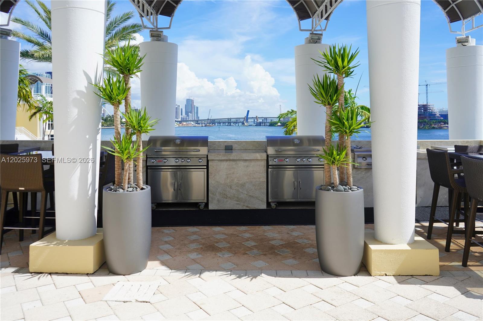 THREE TEQUESTA POINT COND - Residential