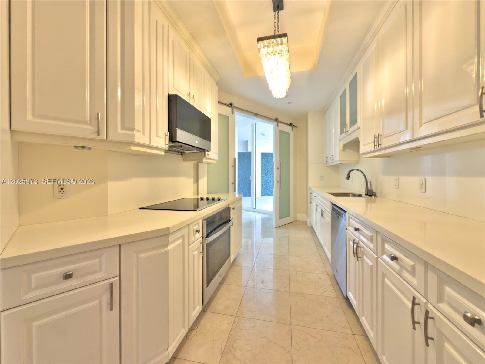 THREE TEQUESTA POINT COND - Residential