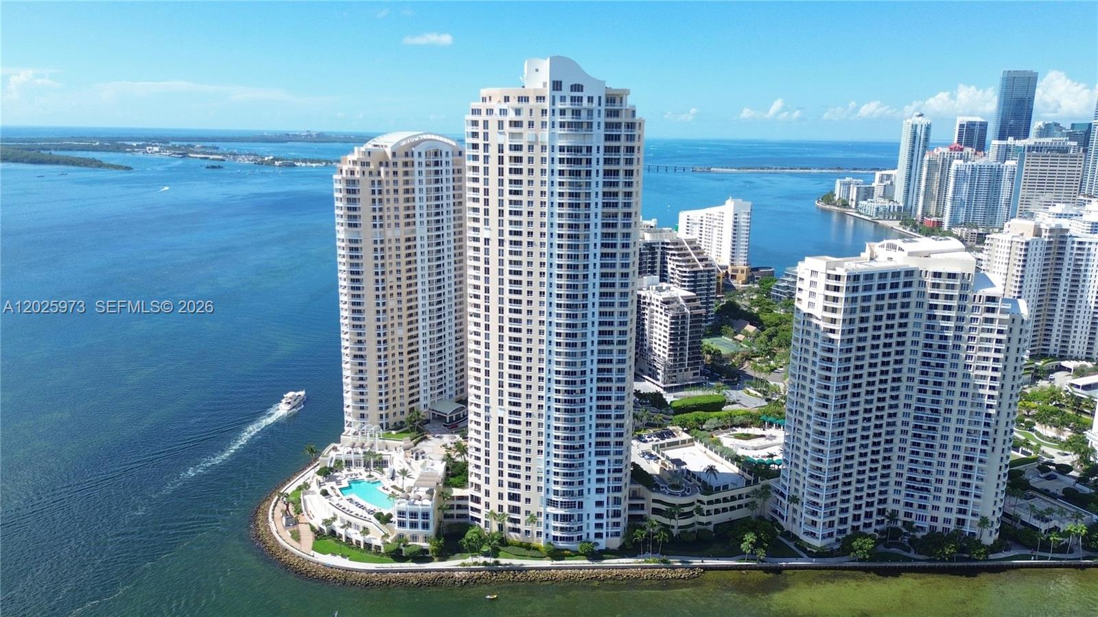 THREE TEQUESTA POINT COND - Residential