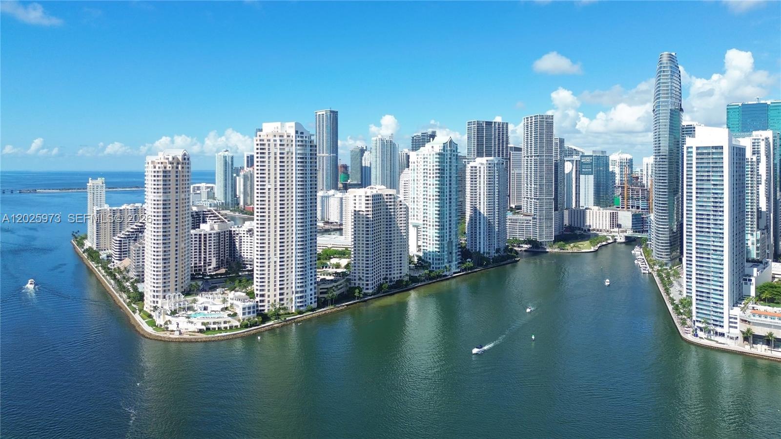 THREE TEQUESTA POINT COND - Residential