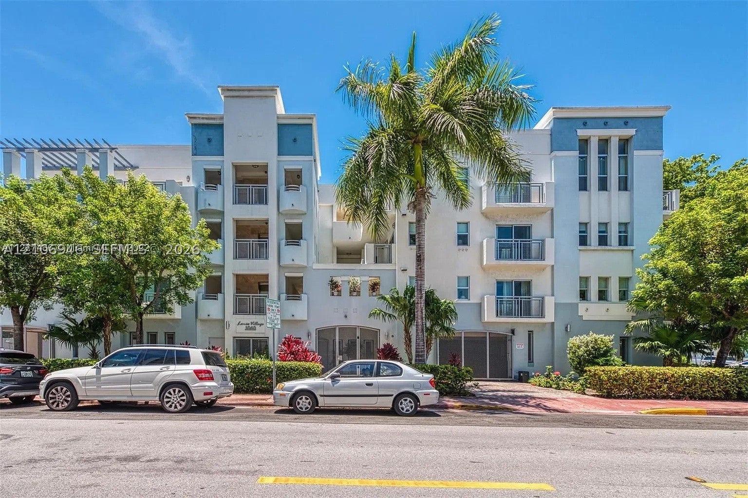 1040 10th St 402