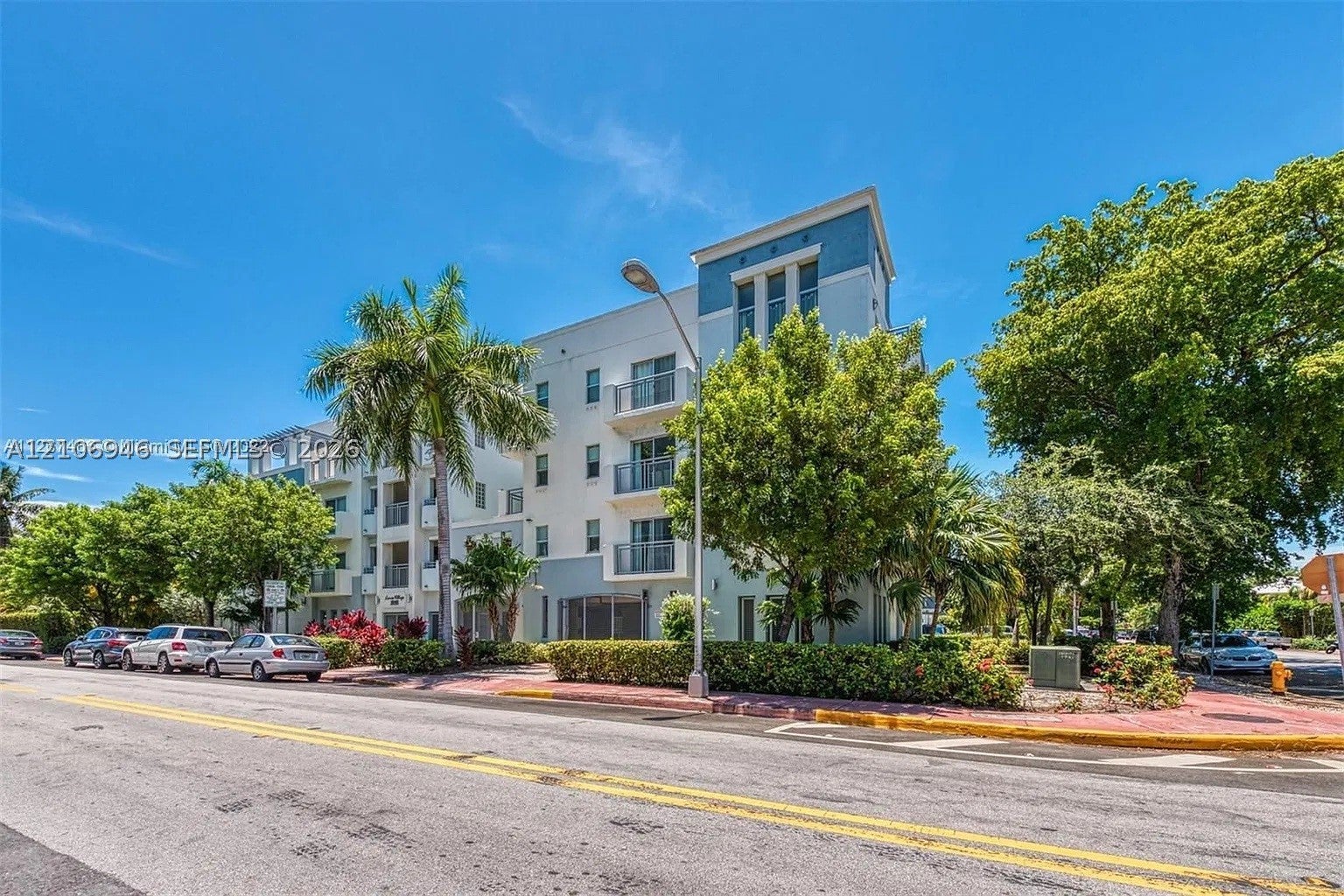 1040 10th St 402