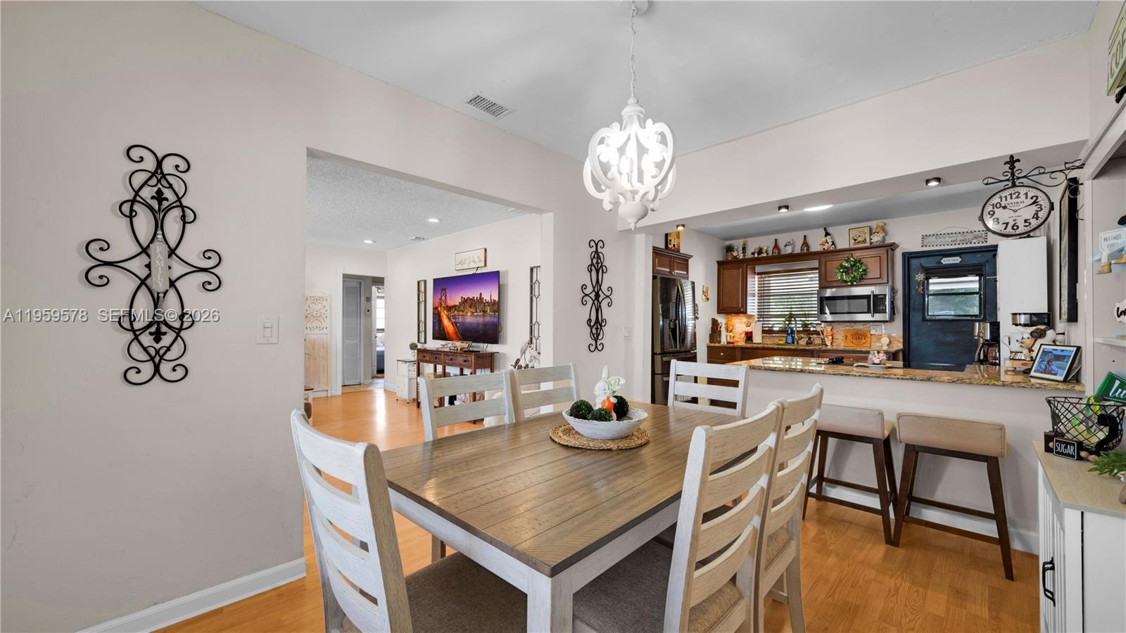 PALM SPRINGS AMD - Residential