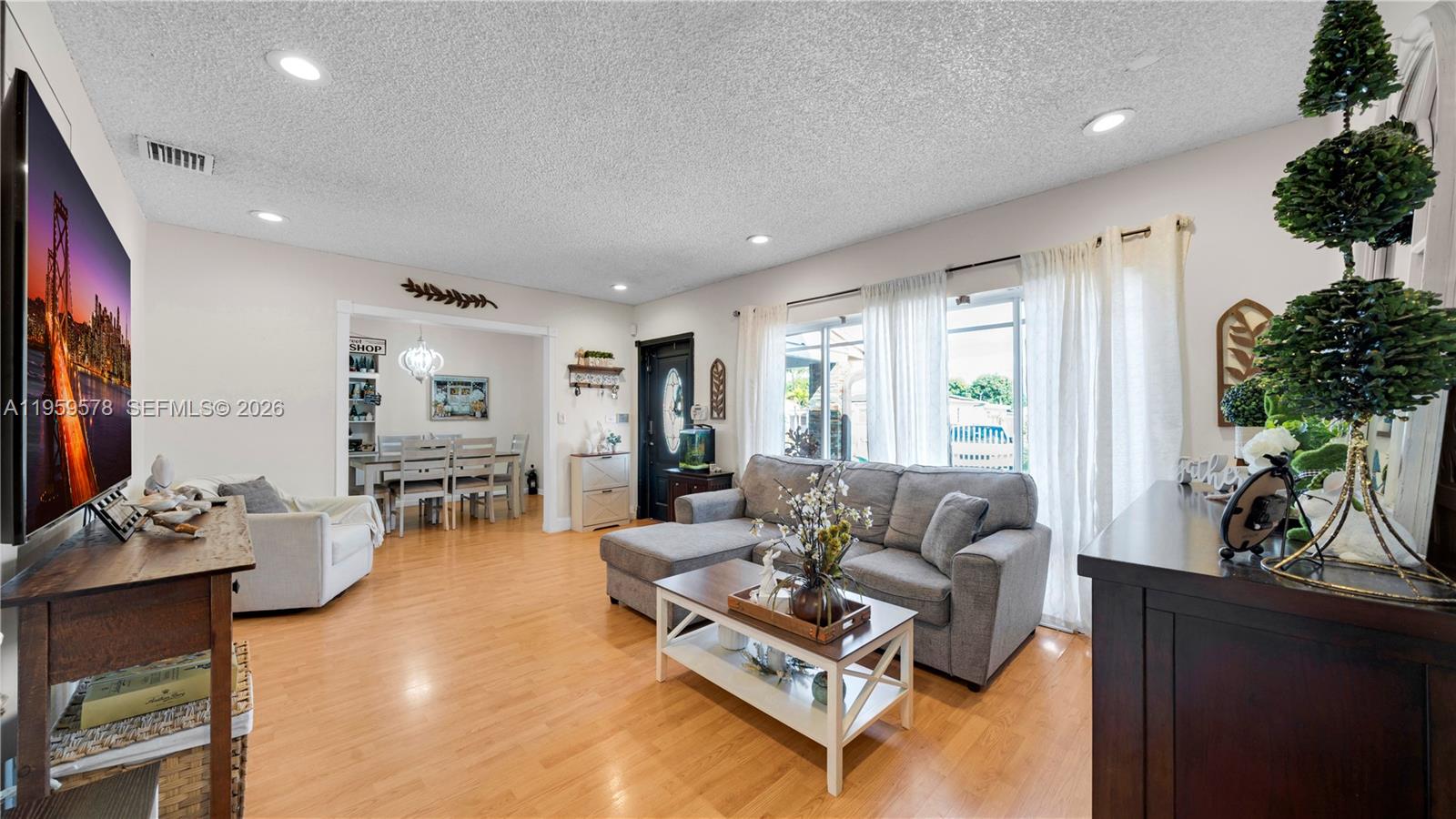 PALM SPRINGS AMD - Residential