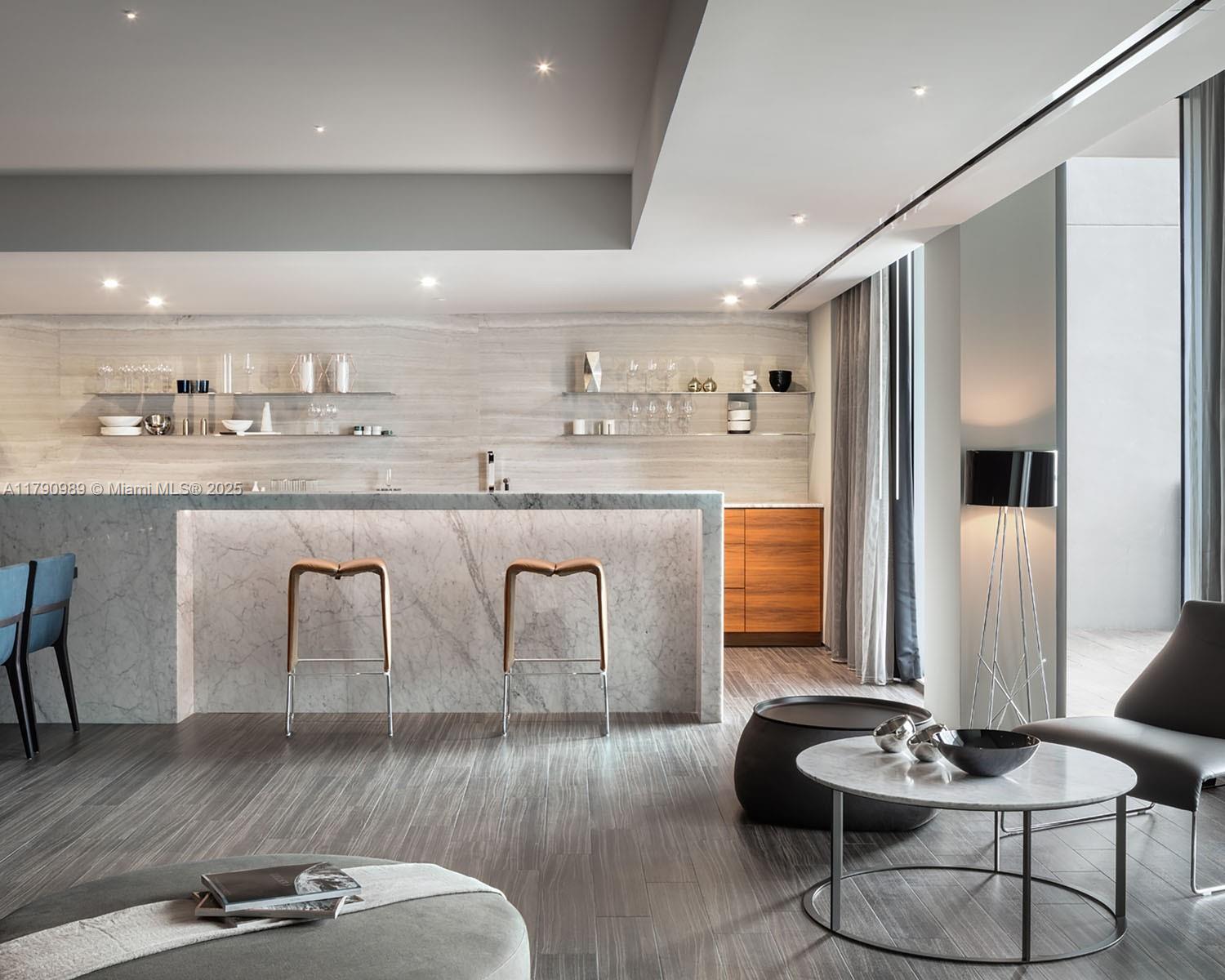 RISE CONDO - Residential