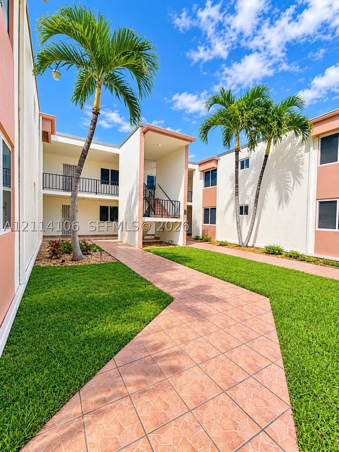 8990 SW 24th St 214, Miami FL 33165