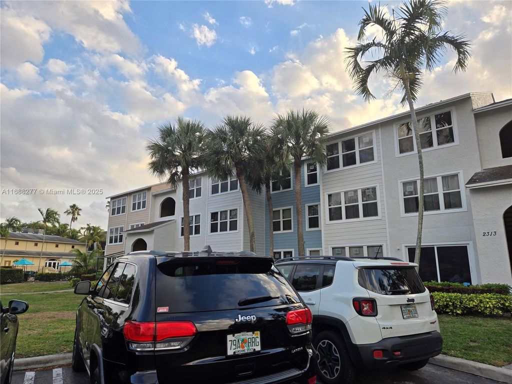 Photo of 2313 N Congress Ave #36, Boynton Beach, FL 33426 (MLS # A11688277)