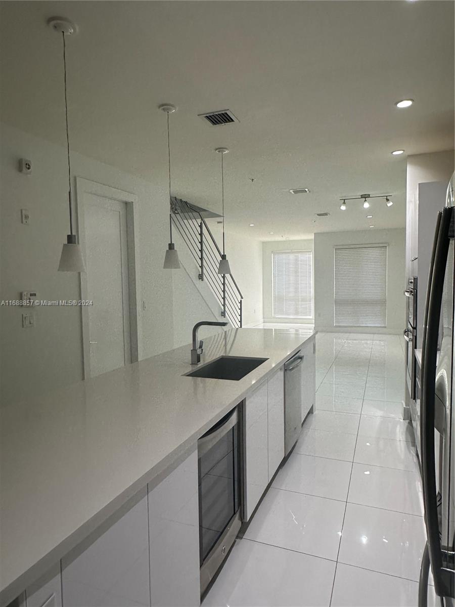 LANDMARK AT DORAL CONDO - Residential Lease