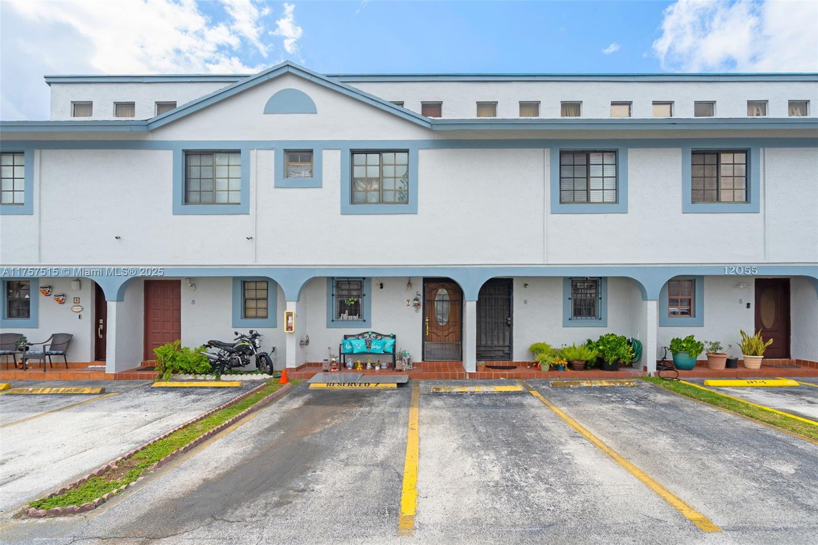 Property for Sale at 12055 Sw 18th St 7-43, Miami, Broward County, Florida - Bedrooms: 1 
Bathrooms: 2  - $177,500
