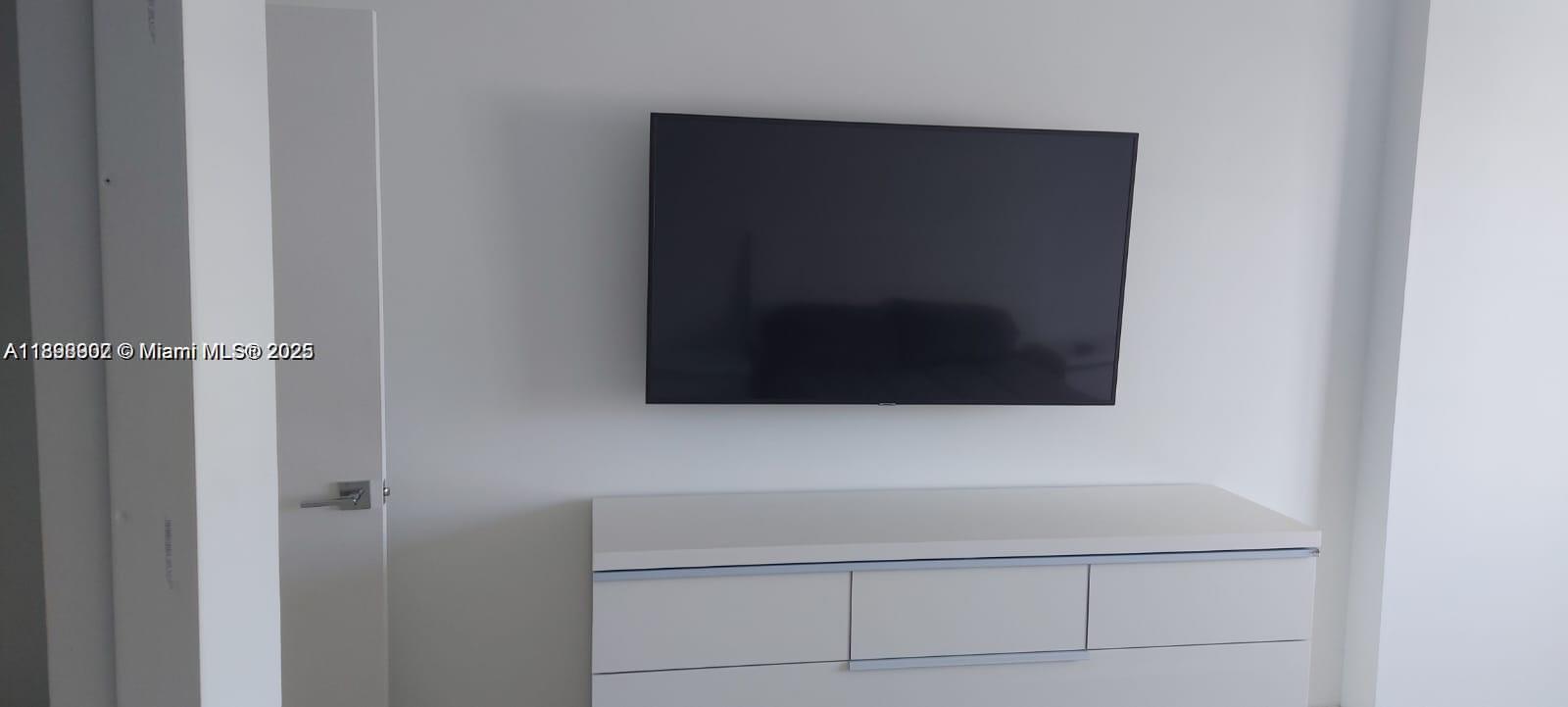 COASTAL TOWERS CONDO - Residential Lease