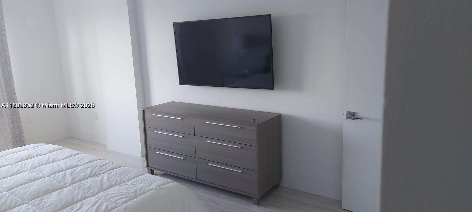 COASTAL TOWERS CONDO - Residential Lease