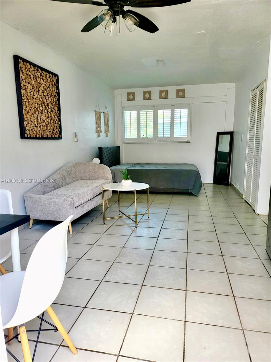 MIRAMAR ISLES SEC 4 - Residential Lease