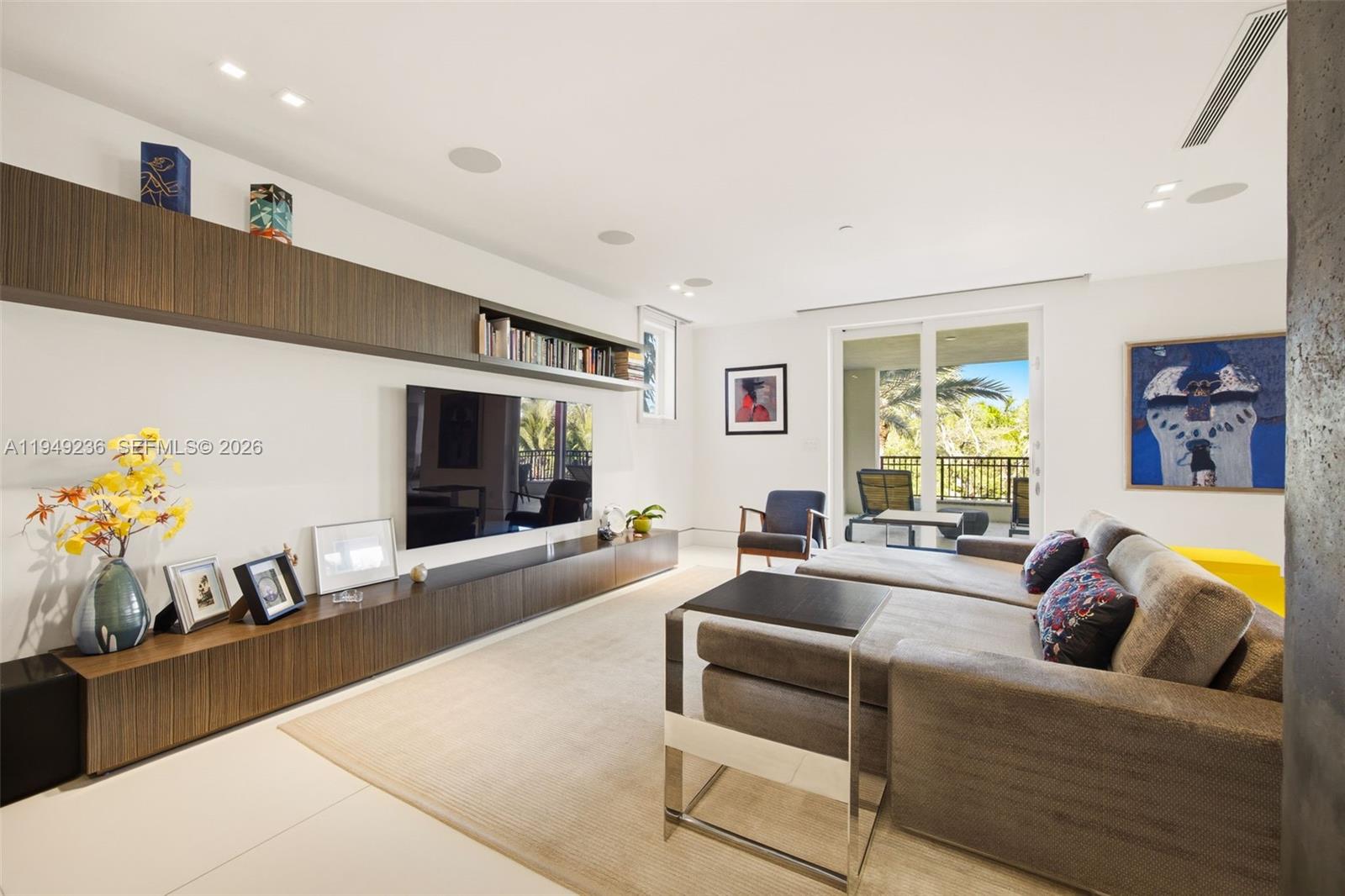 RESIDENCES AT VIZCAYA - Residential