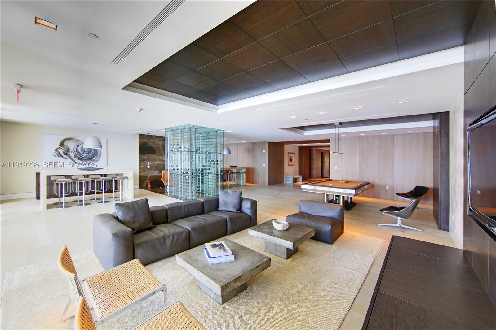 RESIDENCES AT VIZCAYA - Residential