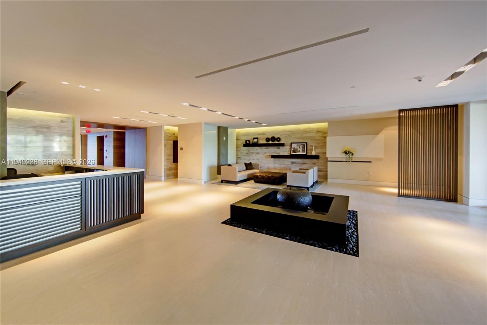 RESIDENCES AT VIZCAYA - Residential