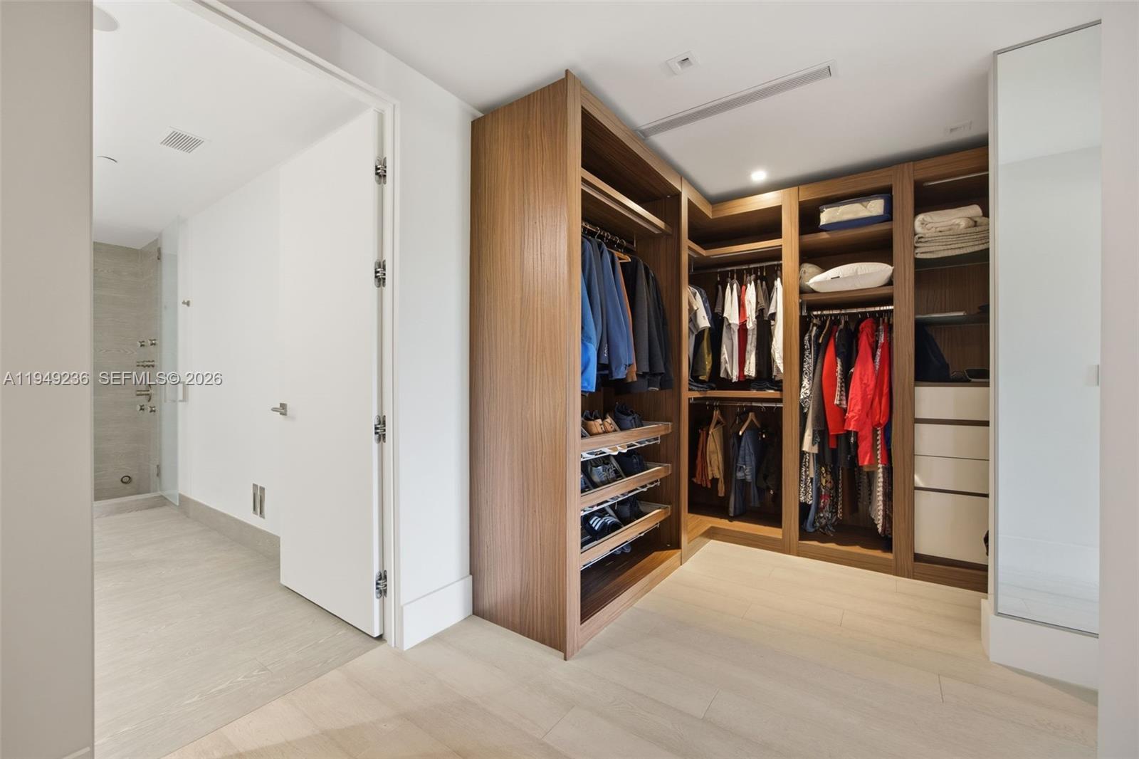 RESIDENCES AT VIZCAYA - Residential