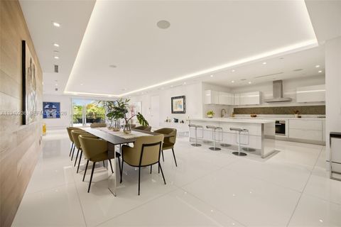 3535 Hiawatha Ave 305 Coconut Grove FL 33133