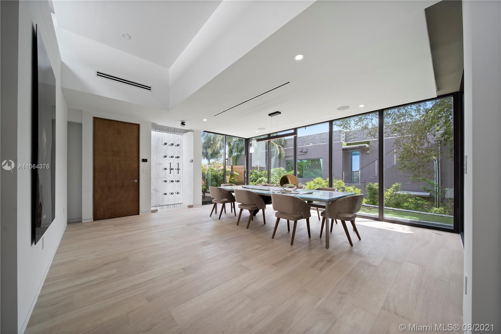 BRICKELLS FLAGLER - Residential