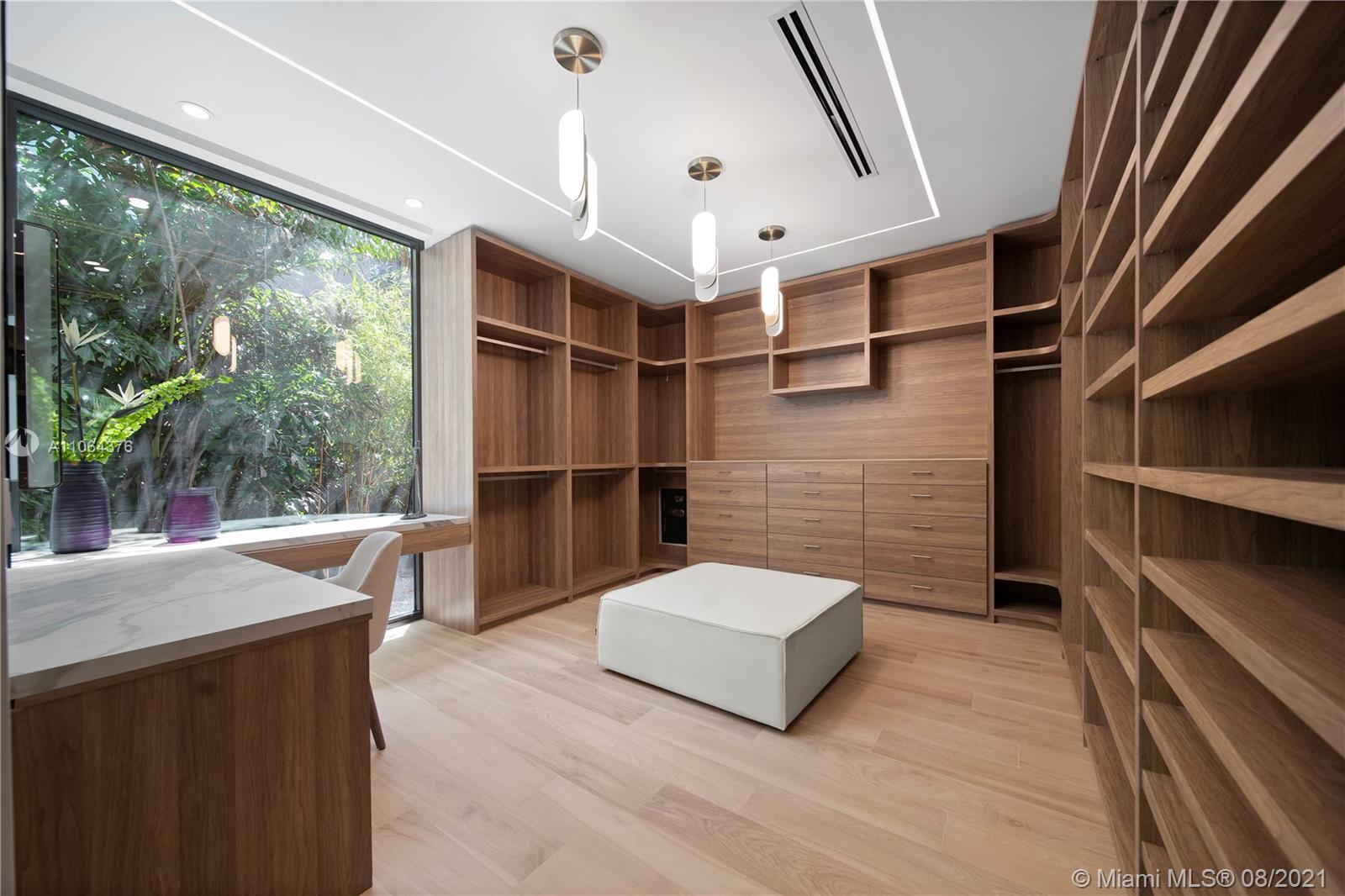 BRICKELLS FLAGLER - Residential