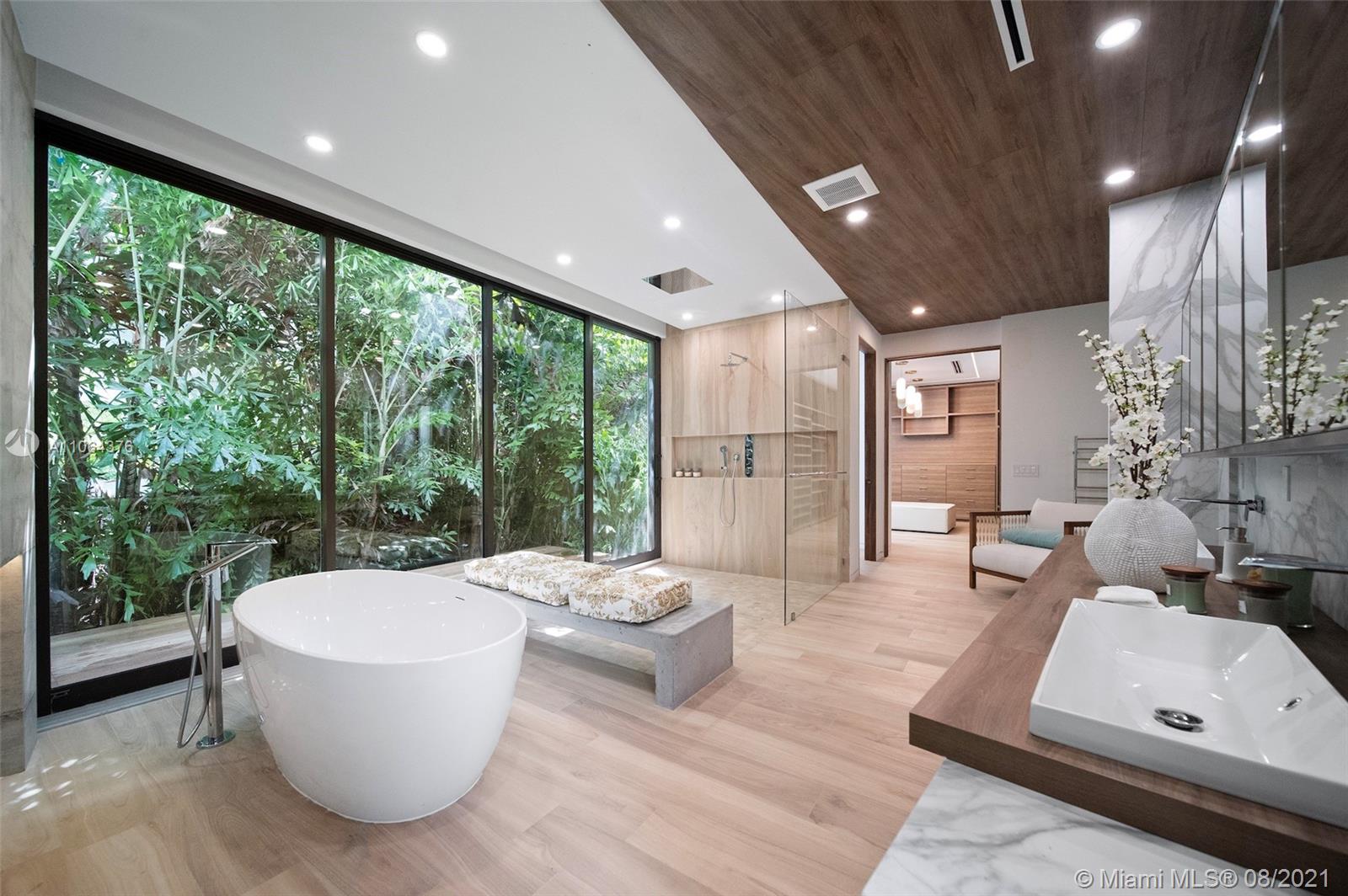 BRICKELLS FLAGLER - Residential