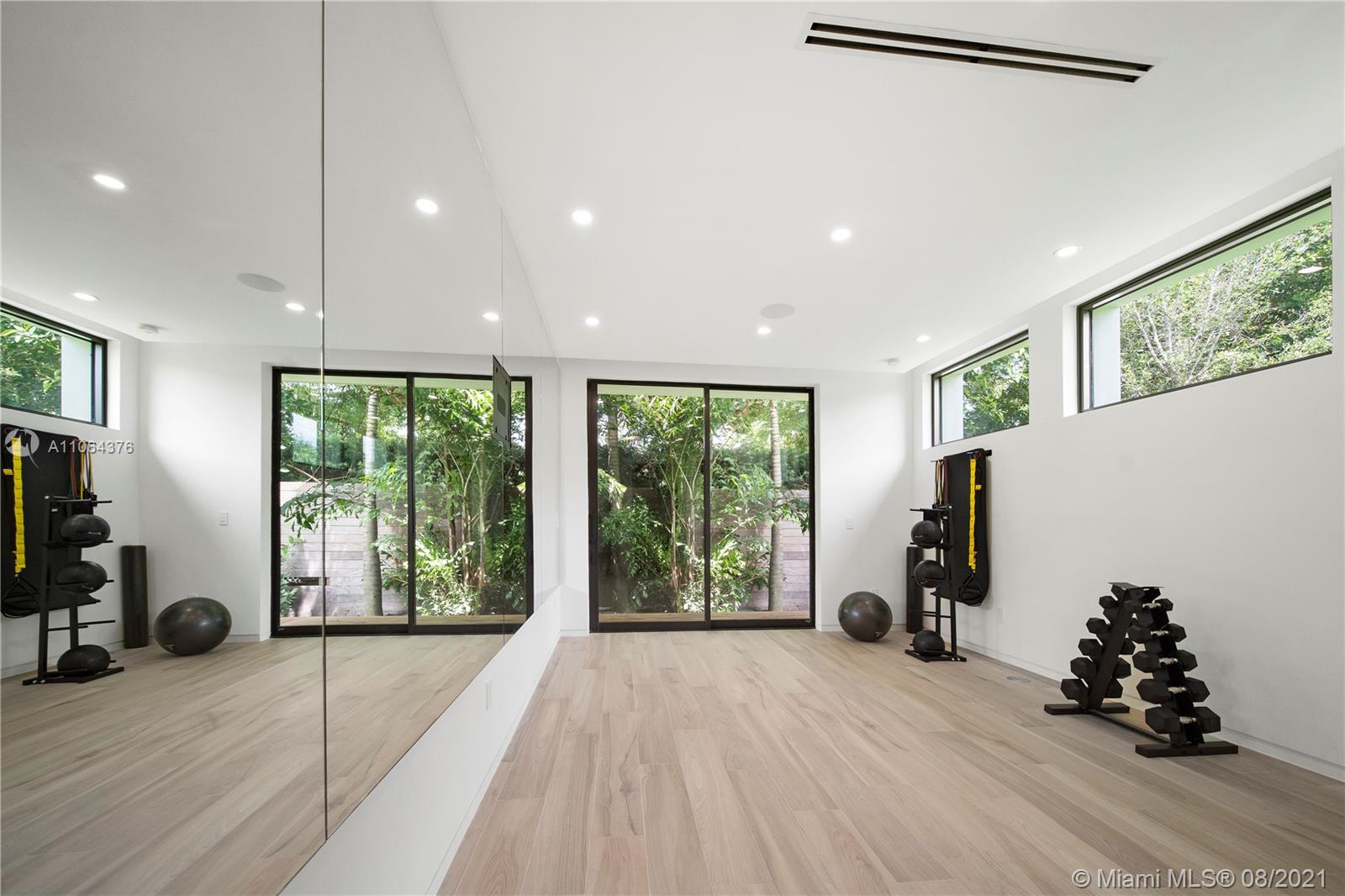 BRICKELLS FLAGLER - Residential