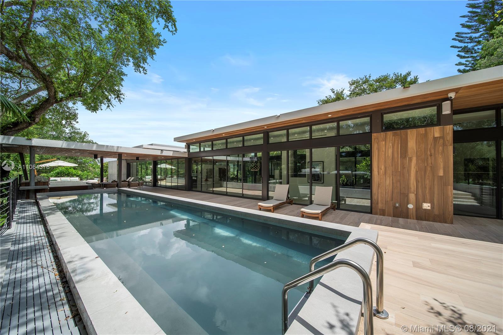 BRICKELLS FLAGLER - Residential