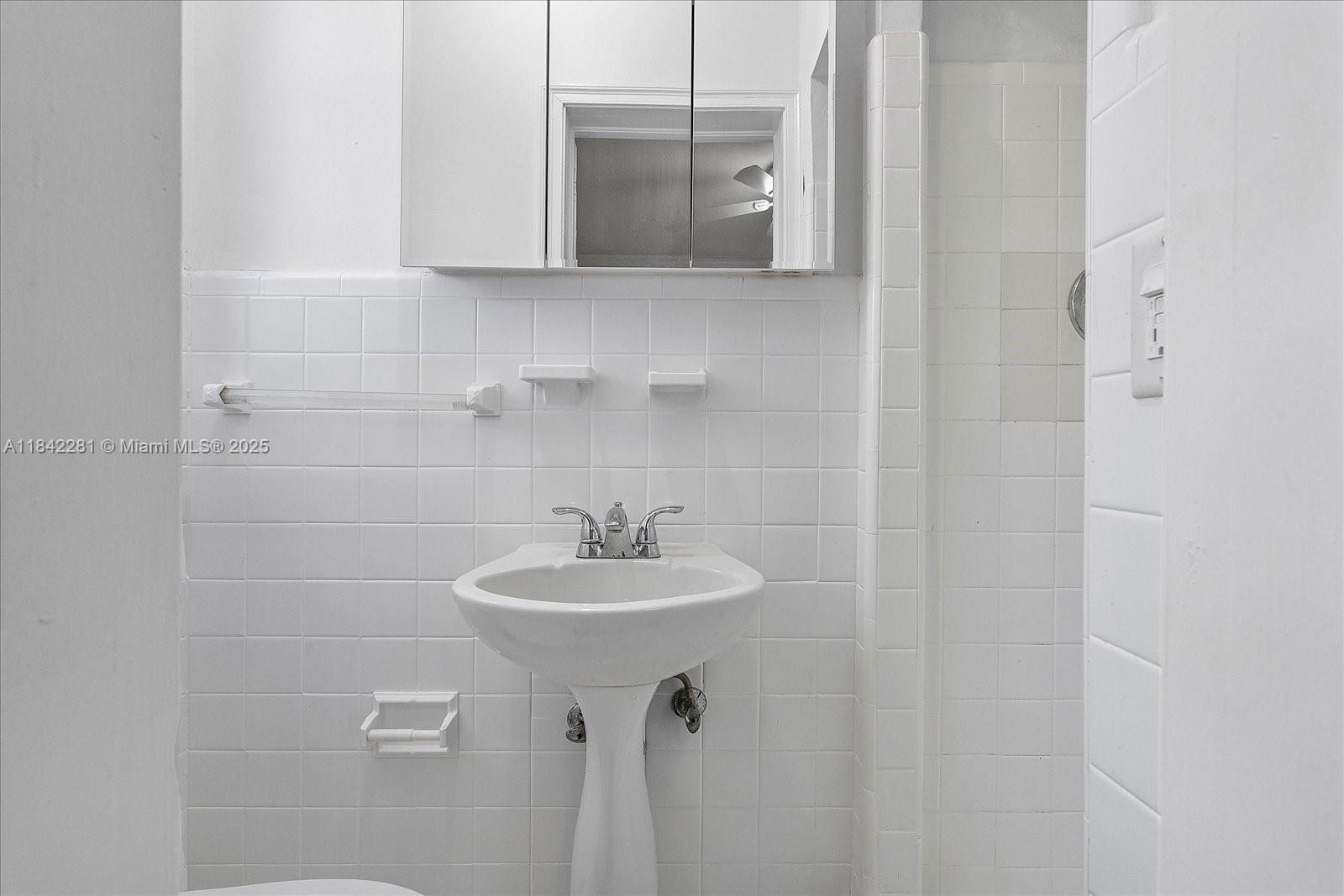 SECOND AMD PLAT OF NORMAN - Residential Lease