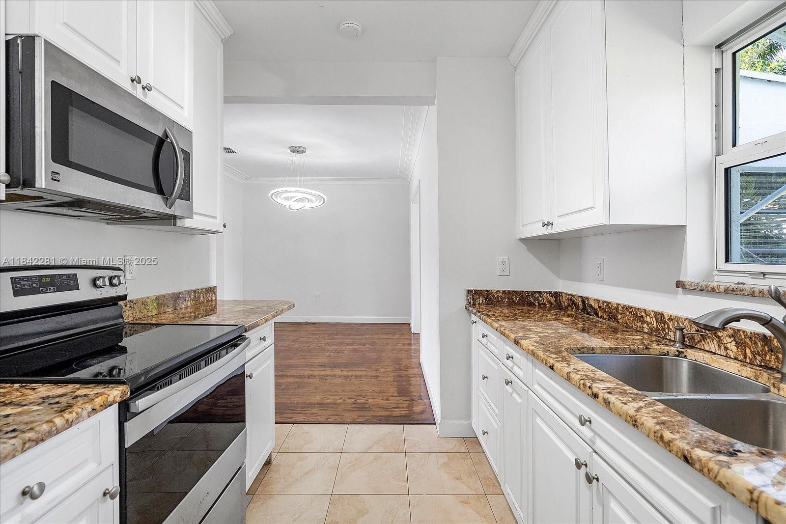 SECOND AMD PLAT OF NORMAN - Residential Lease