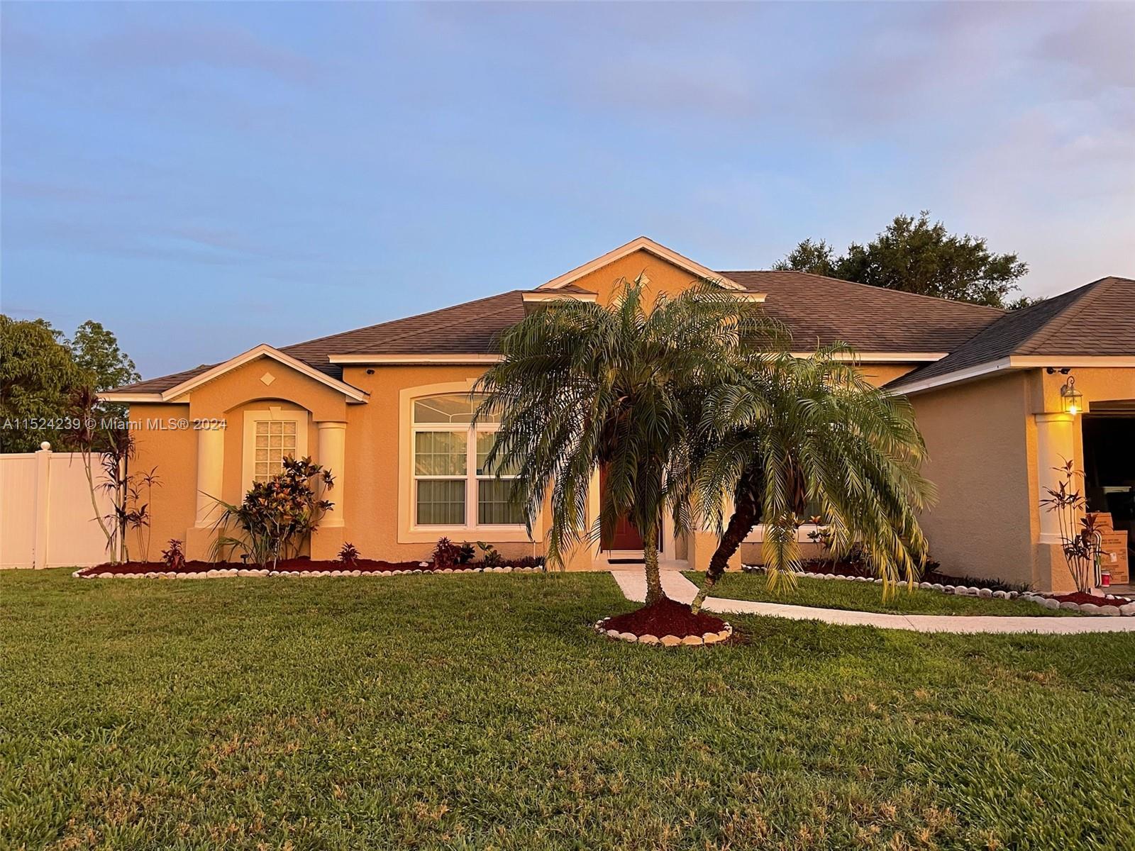 Property for Sale at 3518 Beau Chene Drive Dr, Kissimmee,  - Bedrooms: 5 
Bathrooms: 4  - $479,999