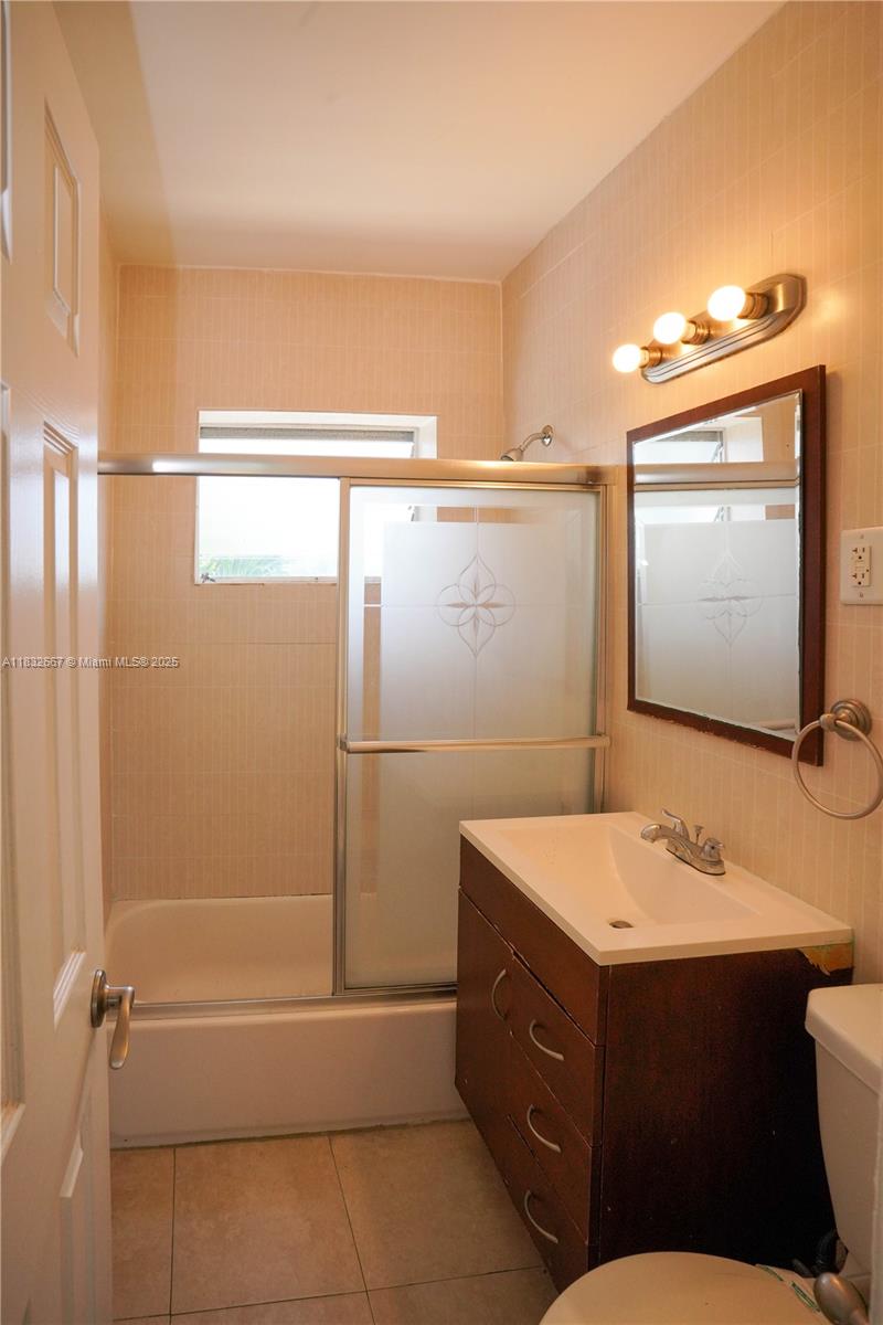 BISCAYNE BCH SUB - Residential Income