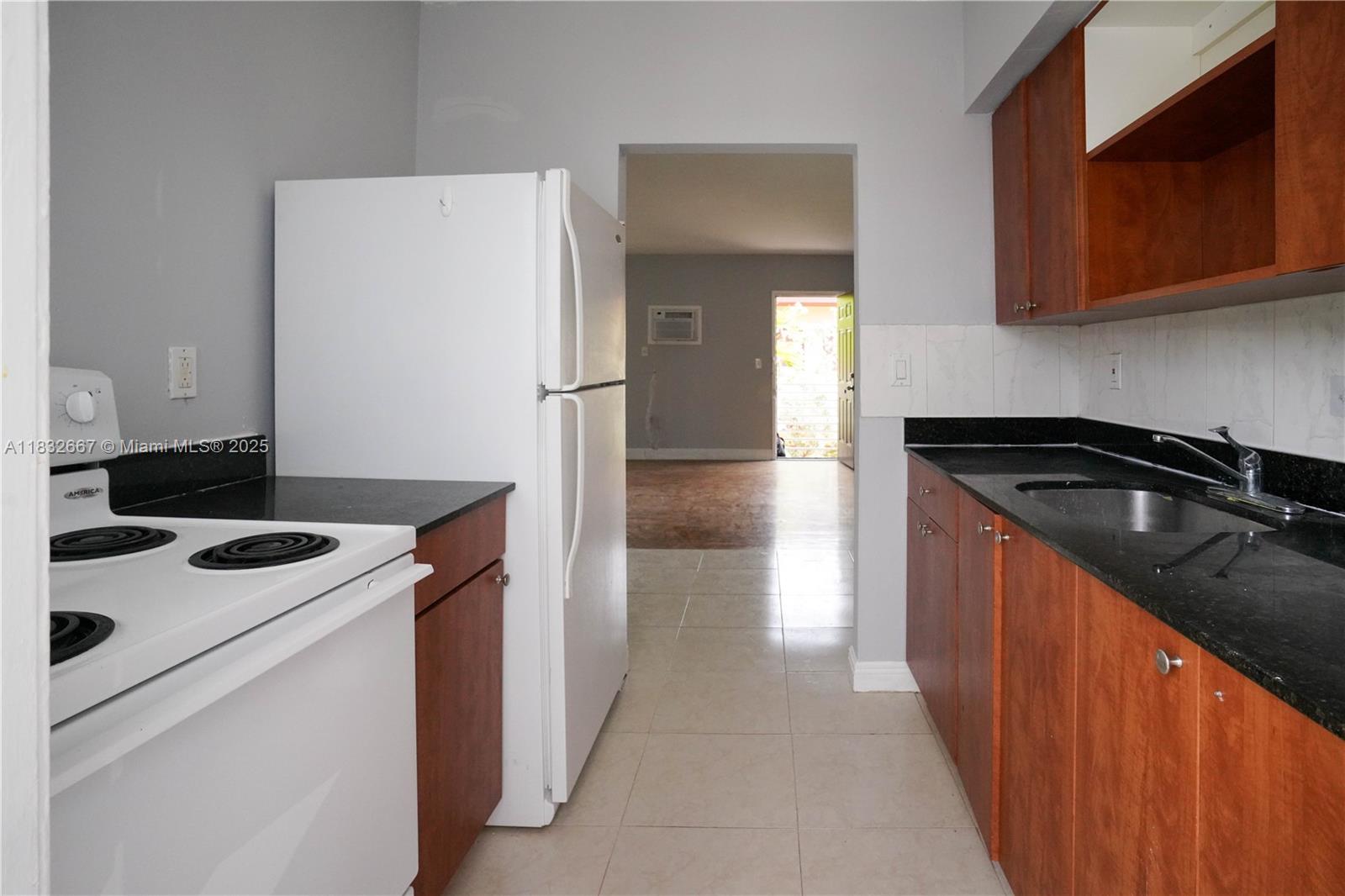 BISCAYNE BCH SUB - Residential Income