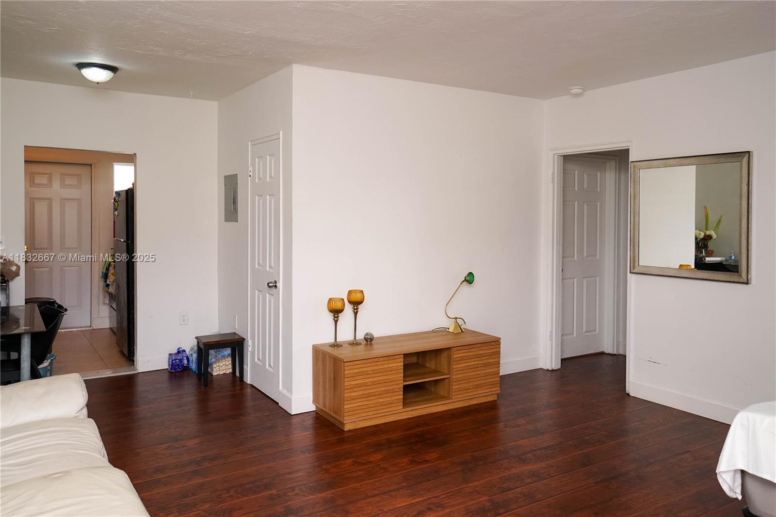 BISCAYNE BCH SUB - Residential Income