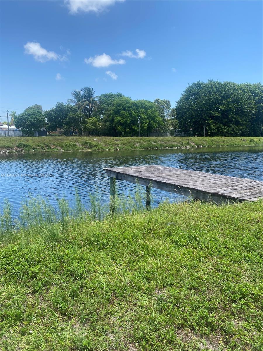 LAUDERDALE LAKES NORTH GA - Residential