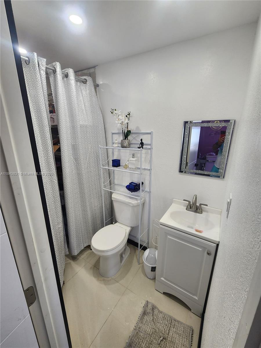 LAUDERDALE LAKES NORTH GA - Residential