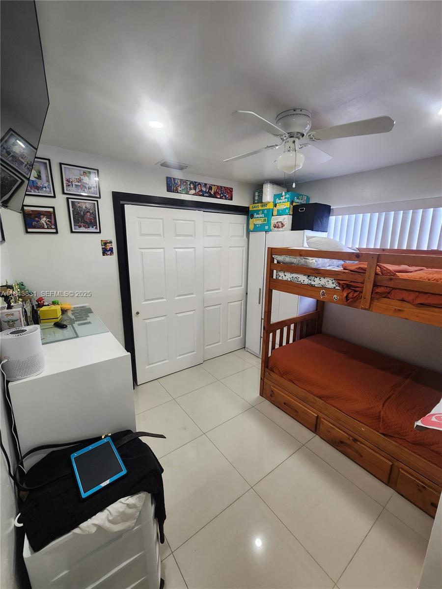 LAUDERDALE LAKES NORTH GA - Residential