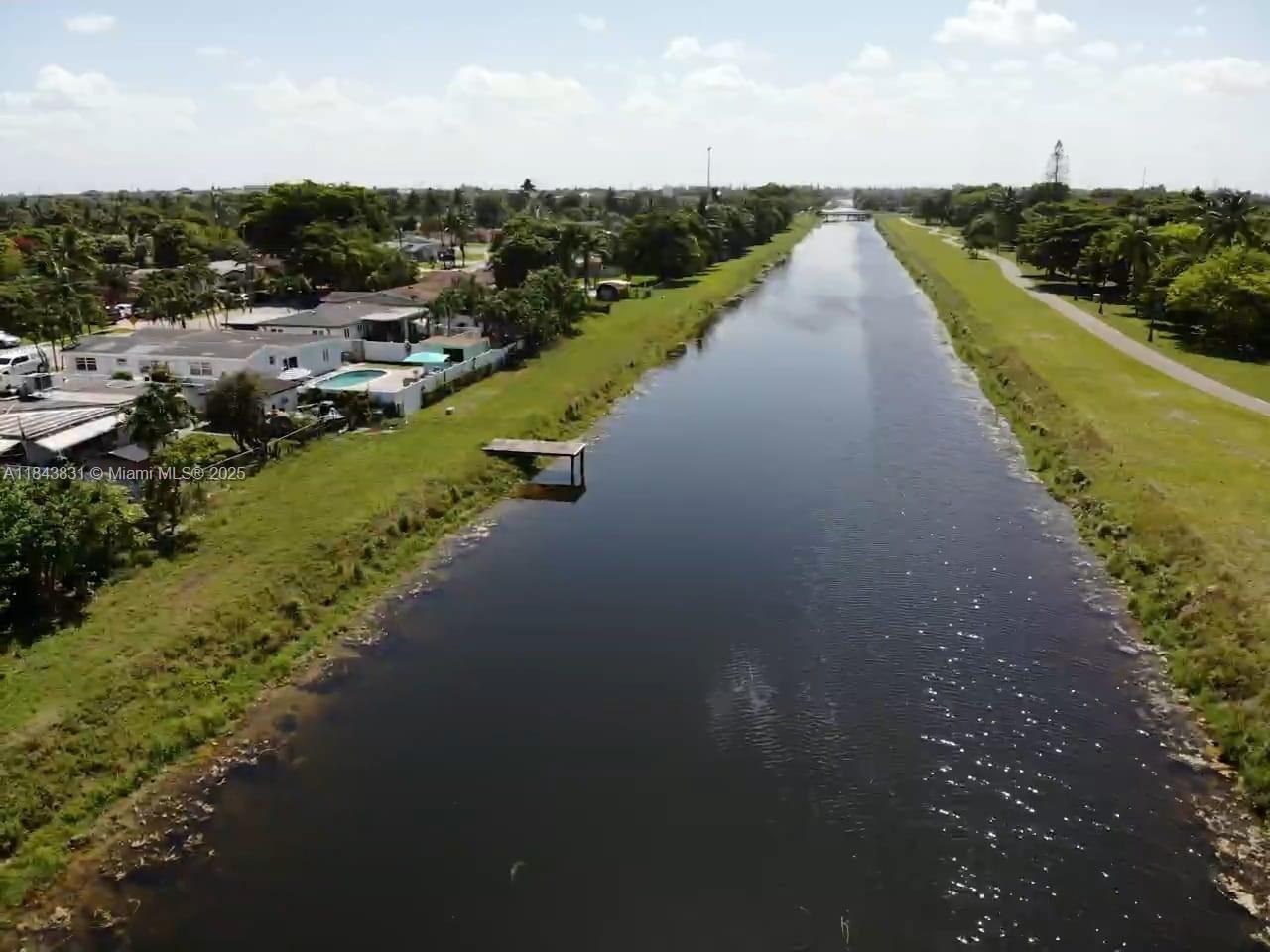LAUDERDALE LAKES NORTH GA - Residential