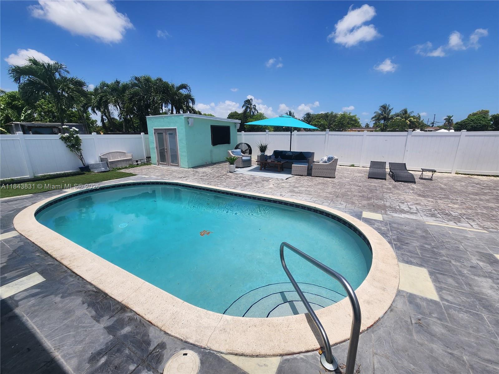 LAUDERDALE LAKES NORTH GA - Residential