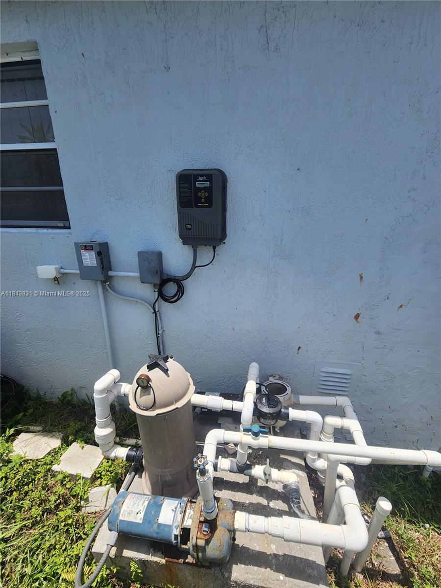 LAUDERDALE LAKES NORTH GA - Residential