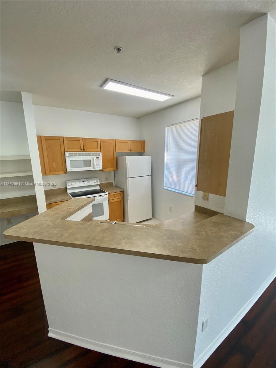 RESIDENCES AT LEGACY PLAC - Residential