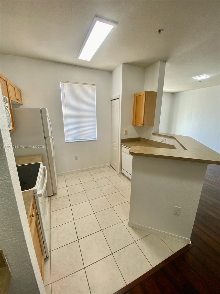 RESIDENCES AT LEGACY PLAC - Residential