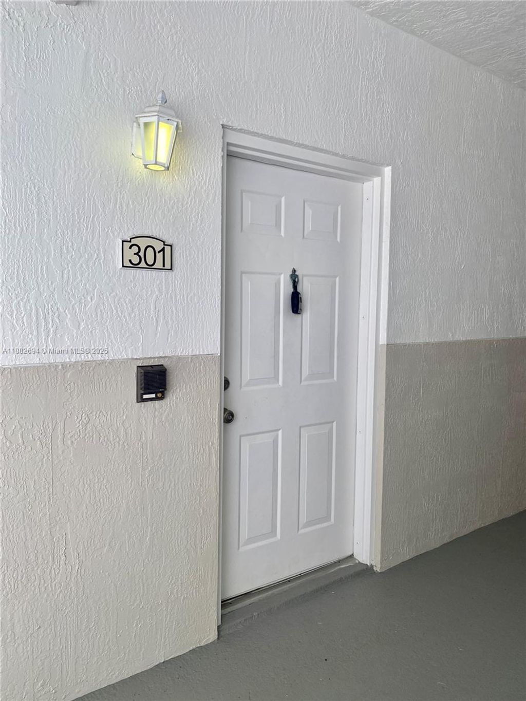 Photo of 11032 Legacy Dr #301, Palm Beach Gardens, FL 33410 (MLS # A11882694)