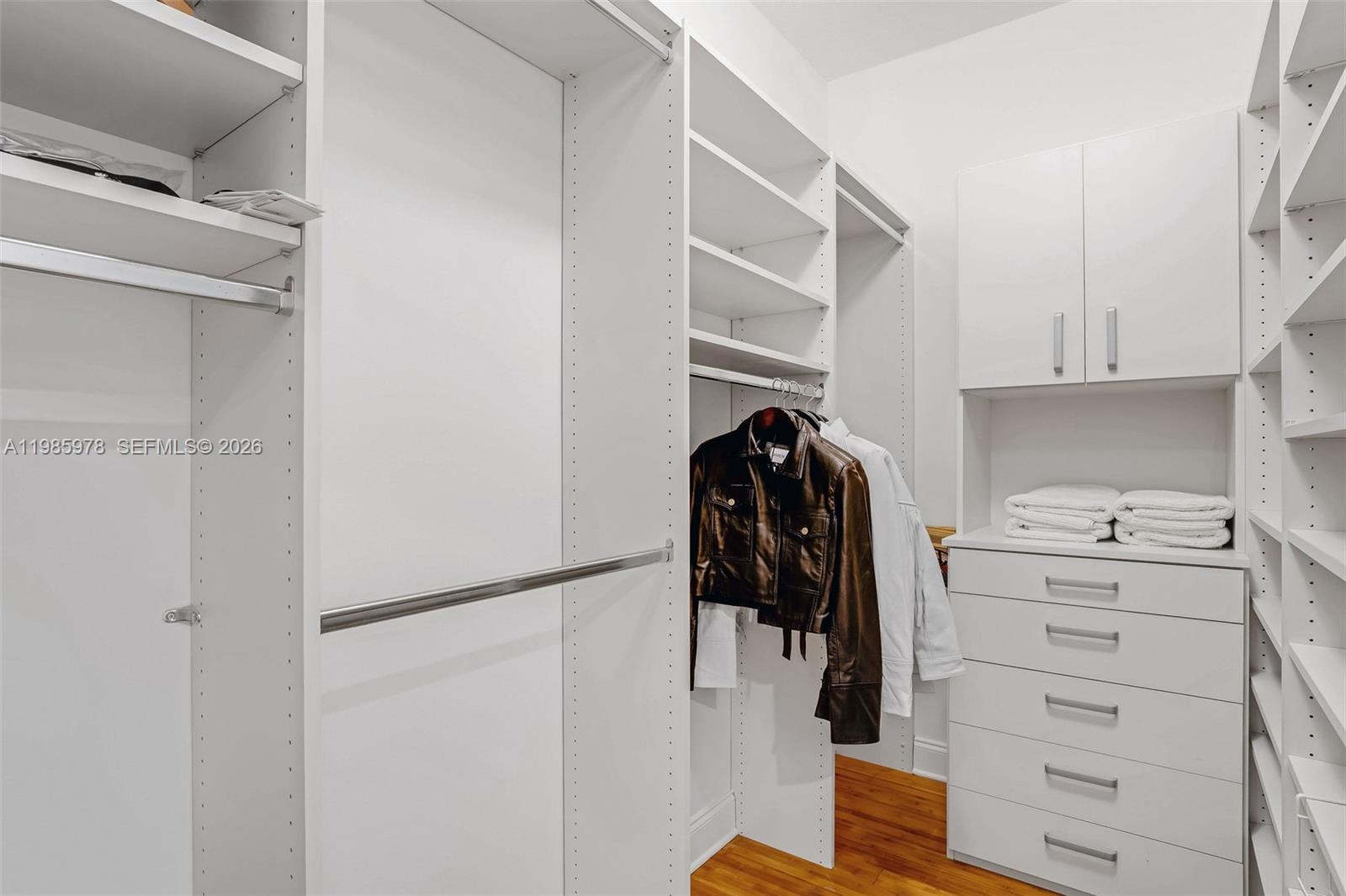 LAKE VILLA ONE CONDO - Residential Lease