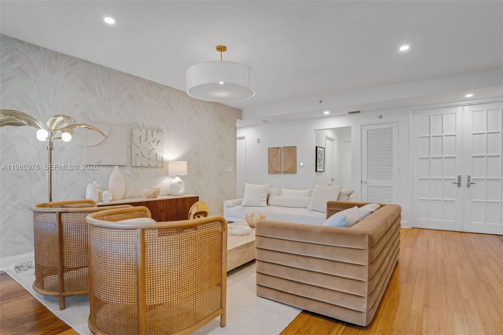 LAKE VILLA ONE CONDO - Residential Lease